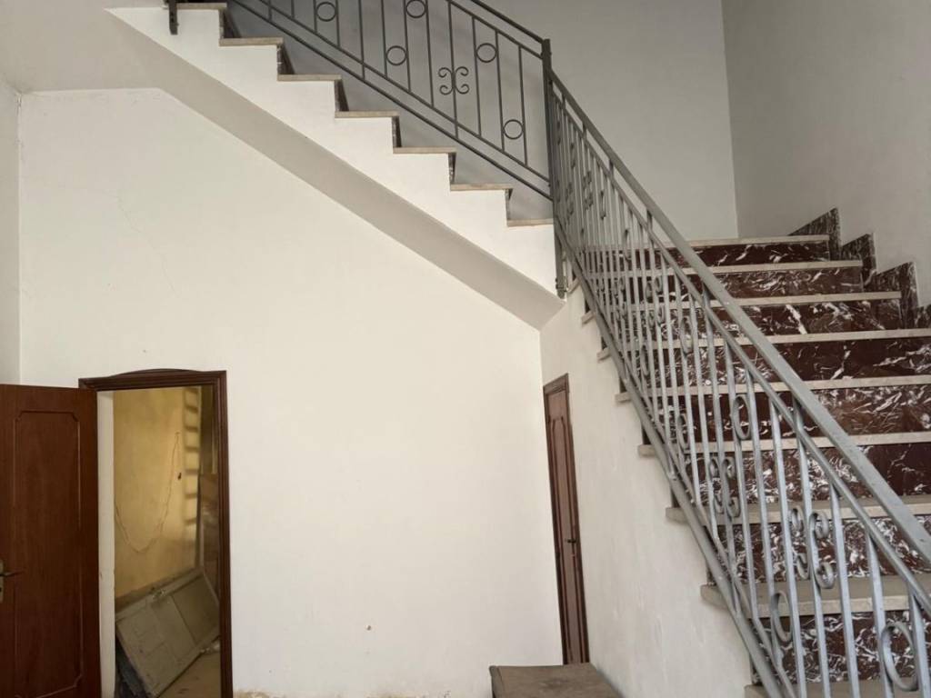 Palazzo / stabile a Cerami in Corso Roma, 50 - Foto 2