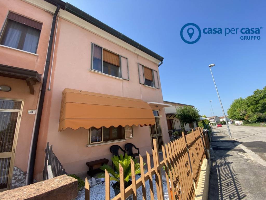 Villa a Papozze in Papozze, Via Morandi - Foto 3