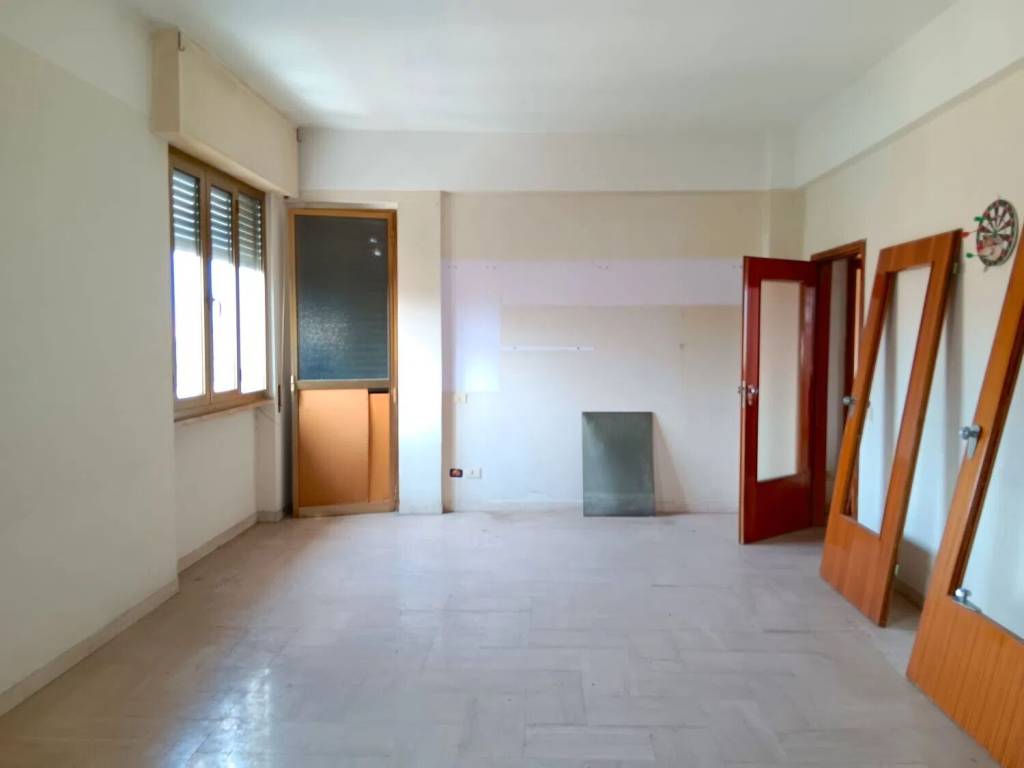 Appartamento a Pistoia in Via Macallè - Foto 4