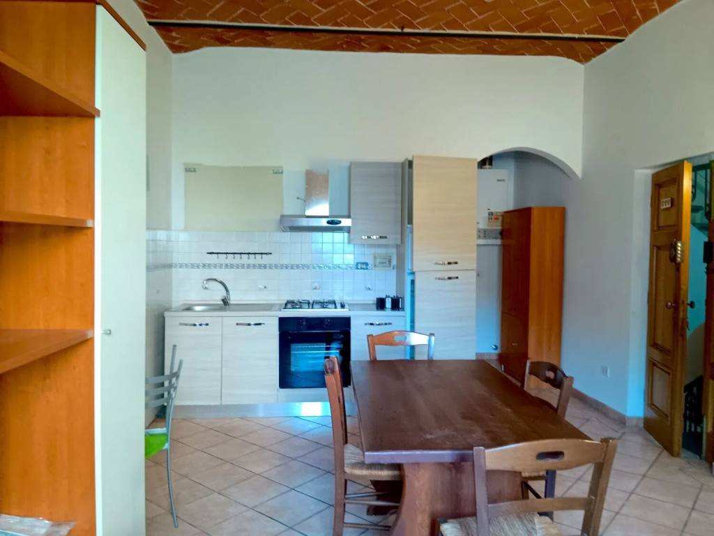 Appartamento a Pistoia in Via Niccolò Puccini - Foto 3