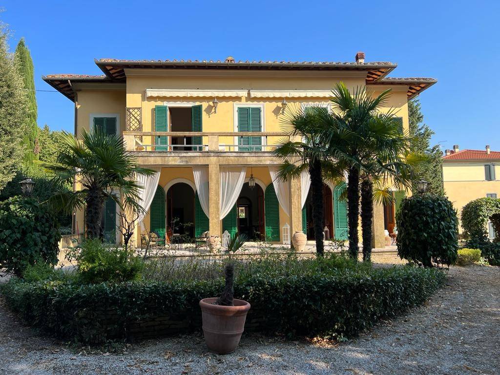 Villa a Castiglion fiorentino in Viale Giuseppe Mazzini, 33 - Foto 2