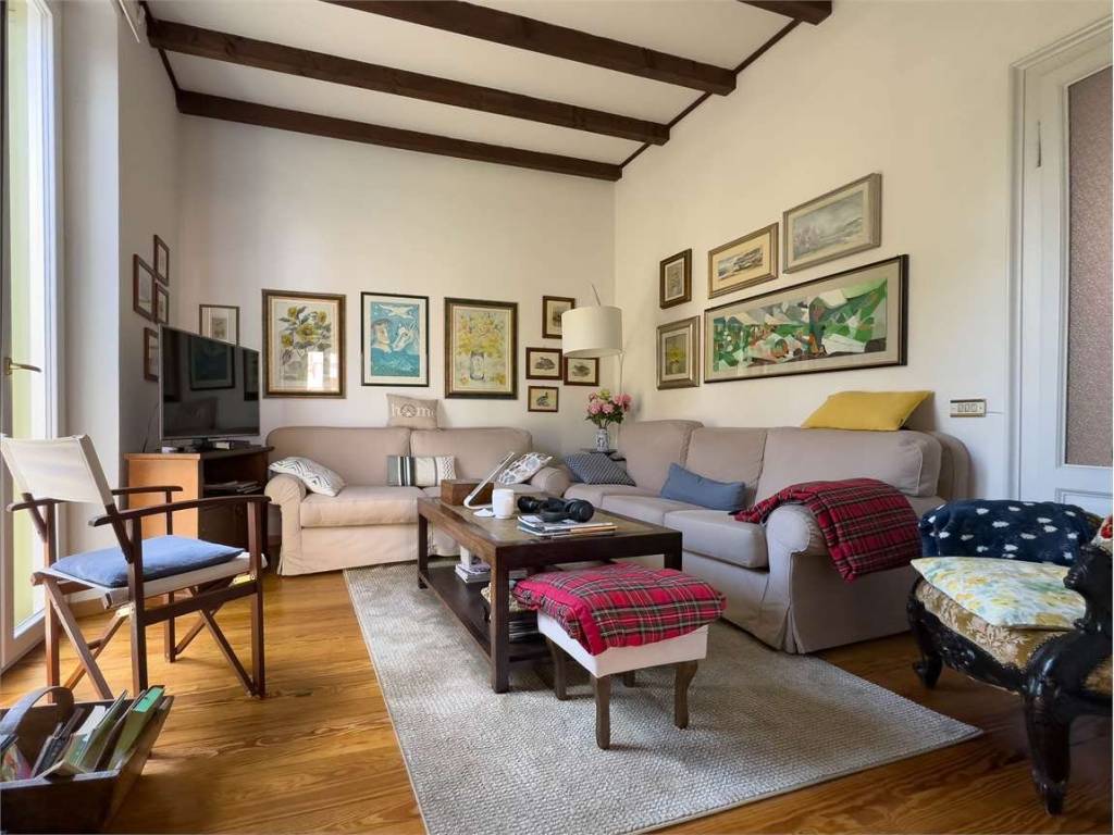 Casa indipendente a Sesto calende in Via Gramsci - Foto 4