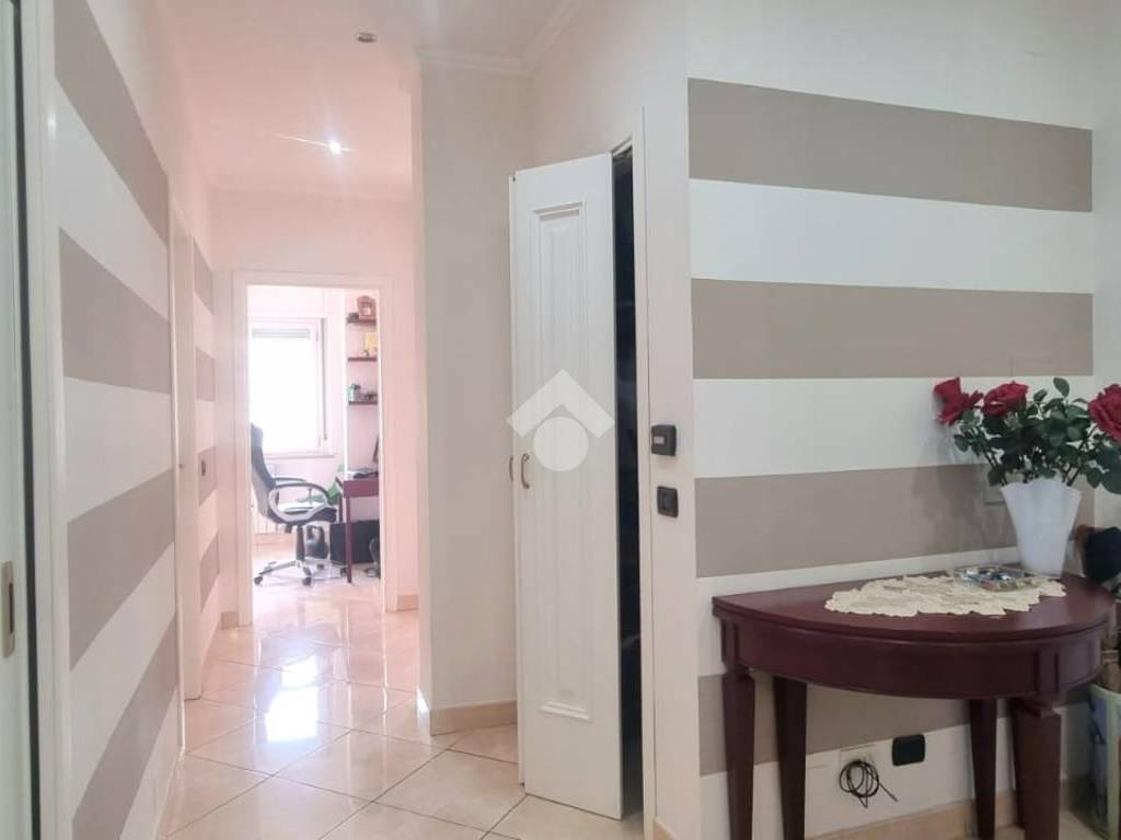 Appartamento a Catanzaro in Viale Crotone, 166 - Foto 3