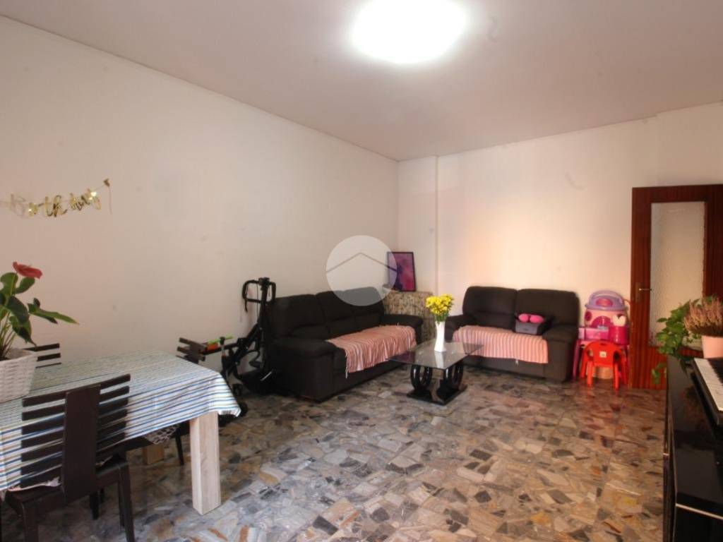 Appartamento a Verona in Via Marcantonio della Torre, 7 - Foto 2