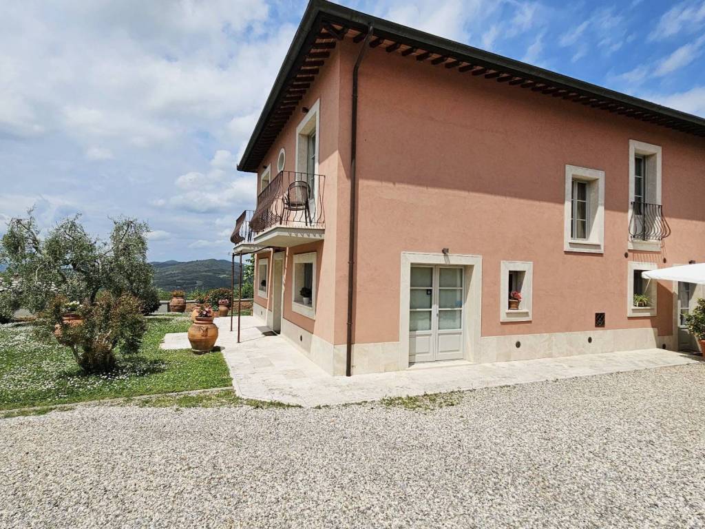 Villa a Casole d'elsa in Viale della Rimembranza - Foto 4
