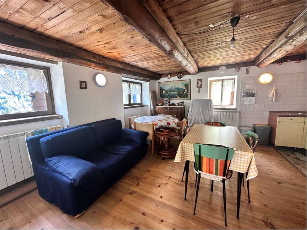Casa indipendente a Varzo in Via Bauroria, 10 - Foto 3