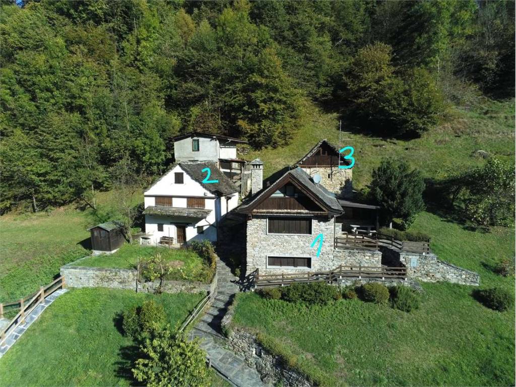 Casa indipendente a Varzo in Via Bauroria, 10 - Foto 2