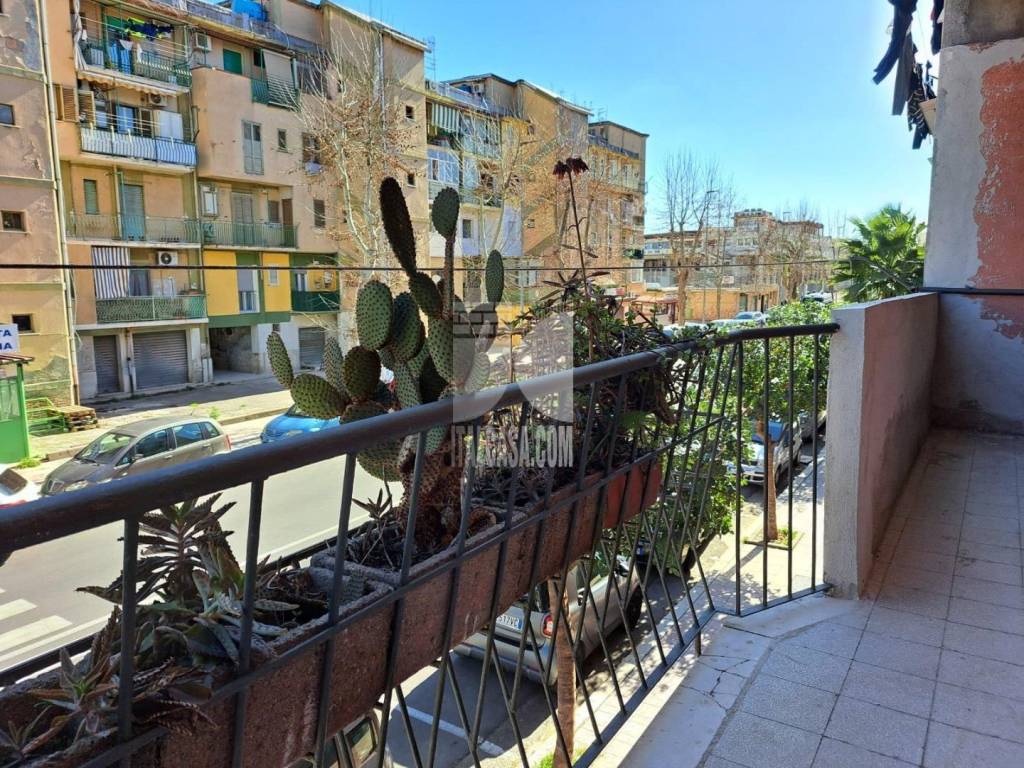 Appartamento a Crotone in Via Giuseppe di Vittorio - Foto 2