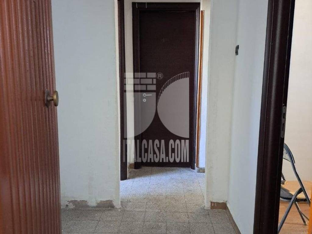 Appartamento a Crotone in Via Giuseppe di Vittorio - Foto 3