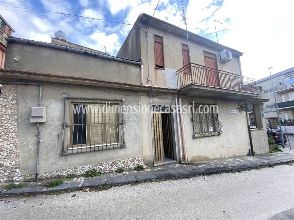 Casa indipendente a San cataldo in Via Alfonso la Marmora, 10 - Foto 2