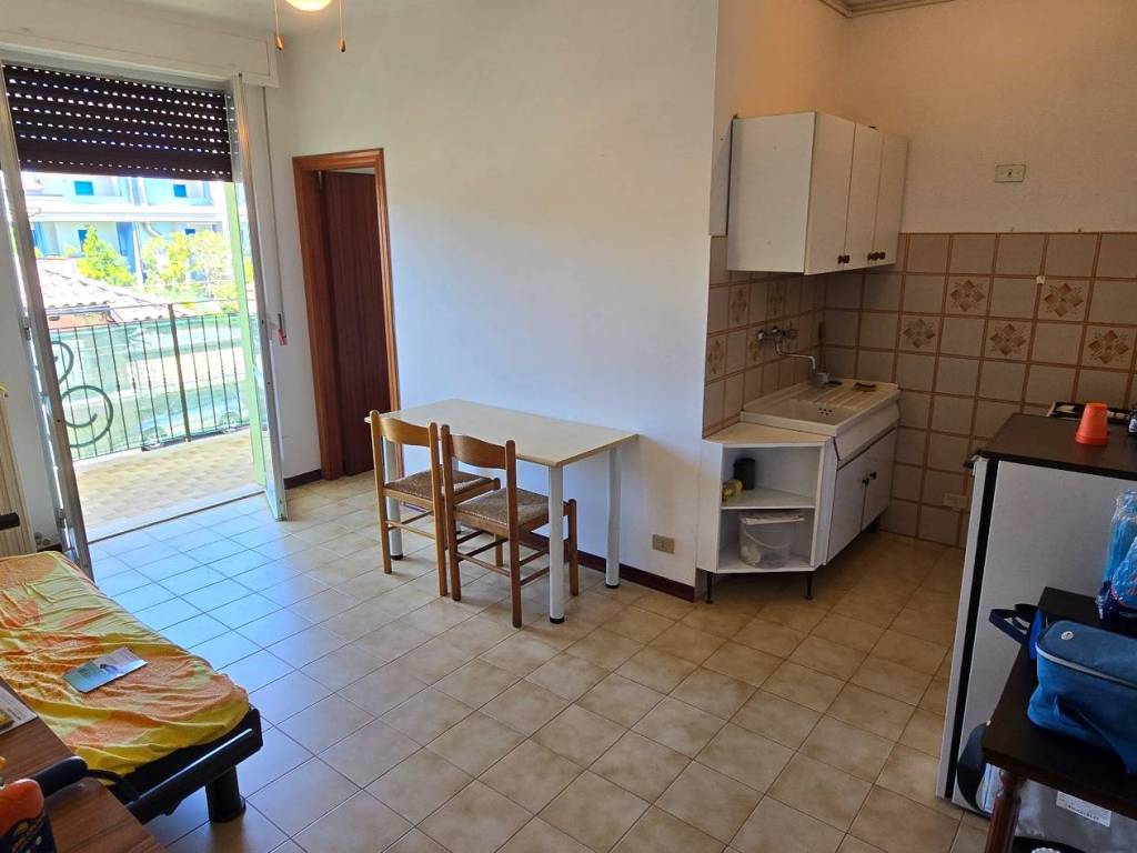 Appartamento a Martinsicuro in Via Dante Alighieri, 62 - Foto 4