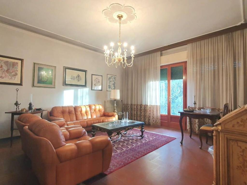 Villa a Lucca in Via Eugenio Passamonti, , 55100 - Foto 2
