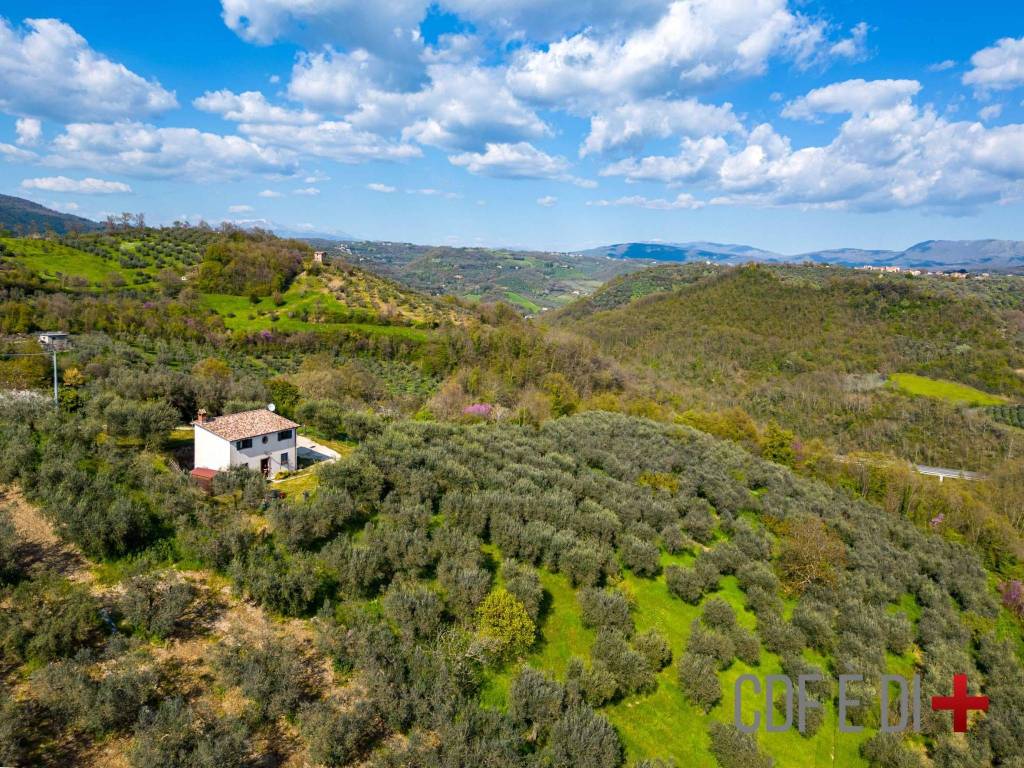 Villa a Frasso sabino in Via Mirtense - Foto 2