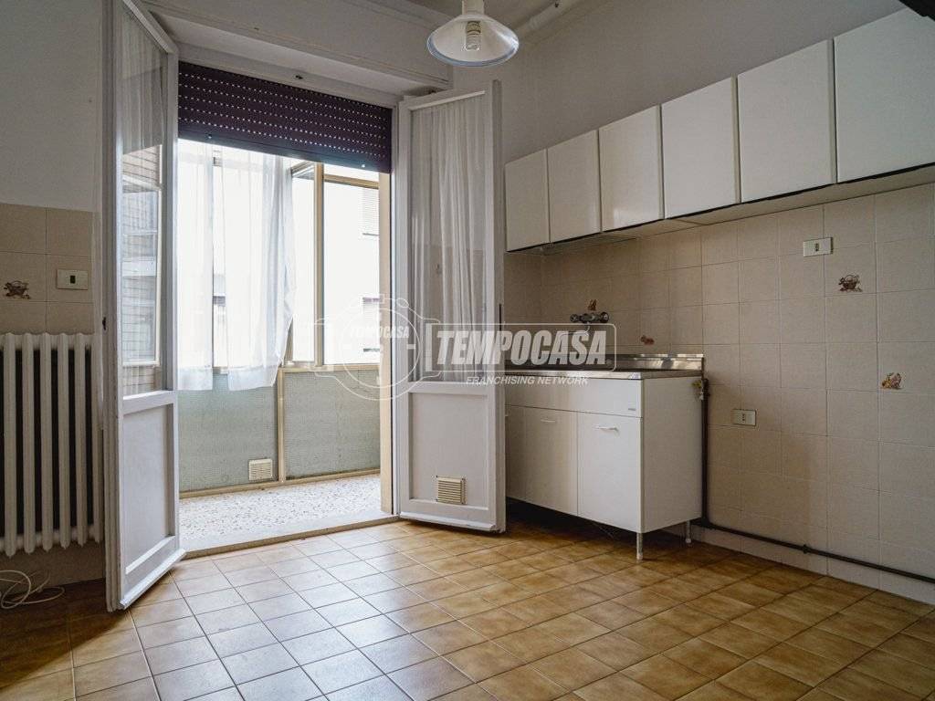 Appartamento a Fano in Via Benvenuto Cellini - Foto 2