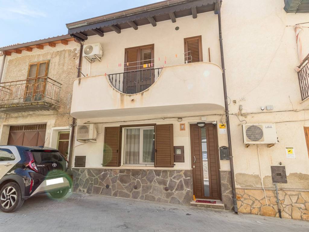 Appartamento a Lascari in Via Luigi Ilardo, 24 - Foto 2
