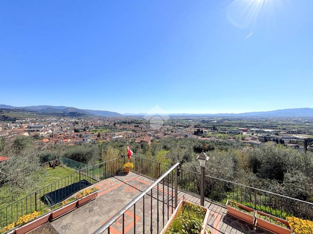 Casa indipendente a Montale in Via Curtatone e Montanara, 30 - Foto 2