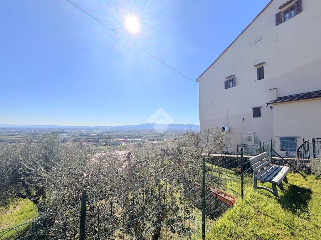 Casa indipendente a Montale in Via Curtatone e Montanara, 30 - Foto 4