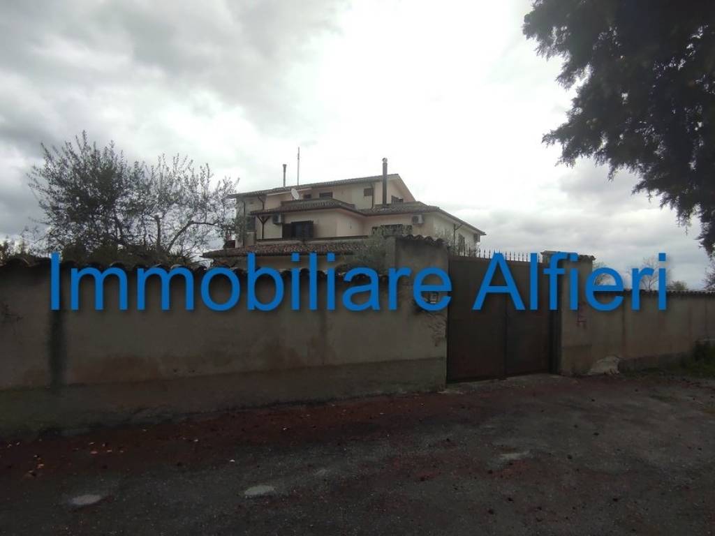 Villa a Pietrelcina in Via Nazionale, 96 - Foto 3