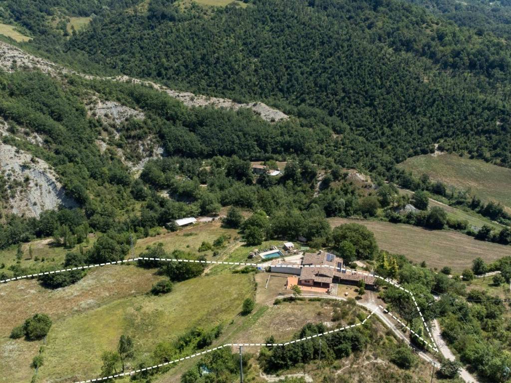 Rustico / casale a Gubbio in Fraz. Santa Margherita di Burano - Foto 3