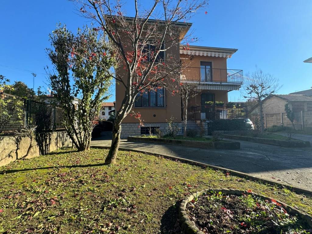 Appartamento a Robbiate in Viale Giacomo Matteotti - Foto 2