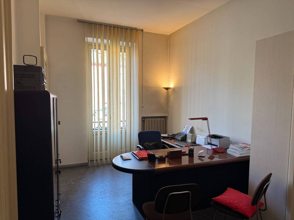 Immobile a Gavirate in Viale Giuseppe Garibaldi - Foto 2