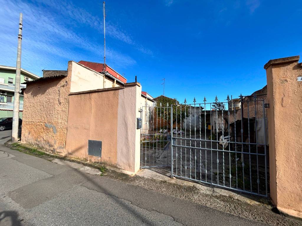 Casa indipendente a Assemini in Via Ludovico Ariosto, 42 - Foto 3