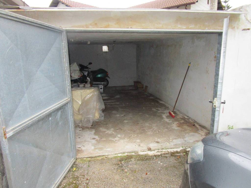 Box / garage a Statte in Viale dei Pini, 32 - Foto 4