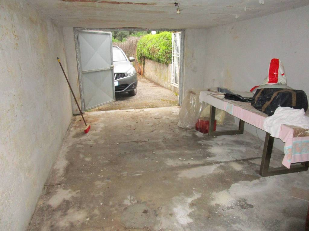 Box / garage a Statte in Viale dei Pini, 32 - Foto 5