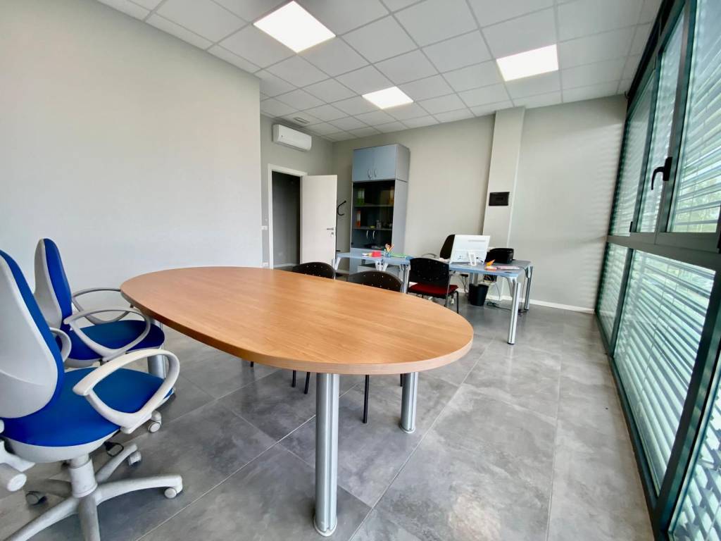 Immobile a Cassina rizzardi in Via dell'Industria, 195 - Foto 3