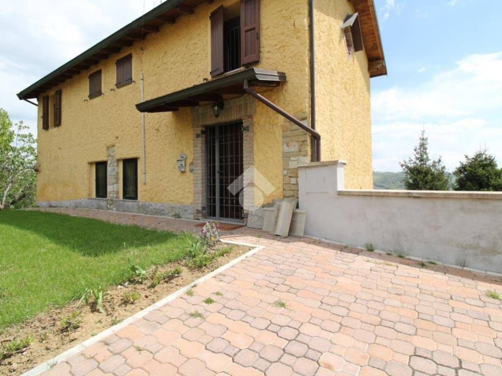 Villa a Prignano sulla secchia in Via IV Novembre, 111 - Foto 4