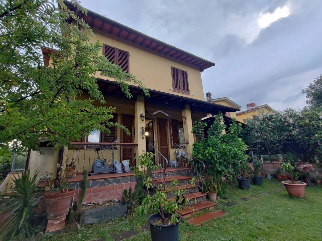 Villa a Castelfranco piandisco in Via Andrea Perini - Foto 2