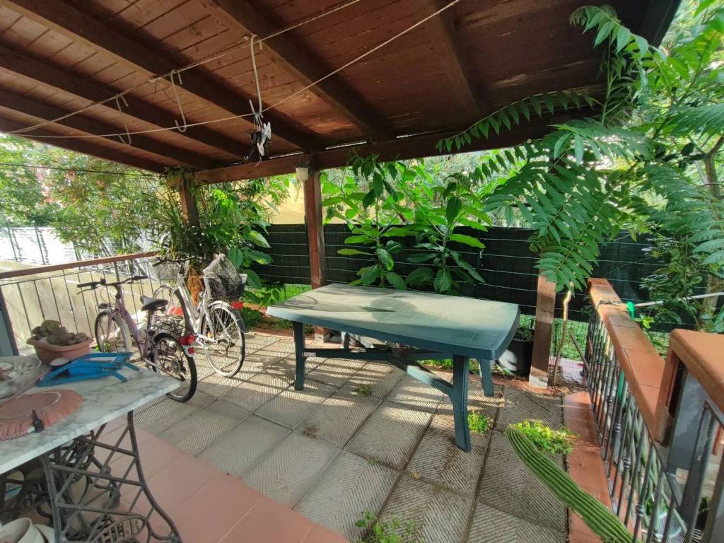 Villa a Castelfranco piandisco in Via Andrea Perini - Foto 4