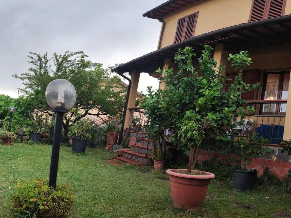 Villa a Castelfranco piandisco in Via Andrea Perini - Foto 5