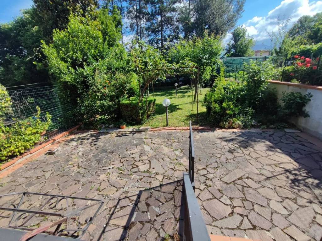 Villa a Castelfranco piandisco in Via Loc. Vaggio Via Veneto - Foto 2