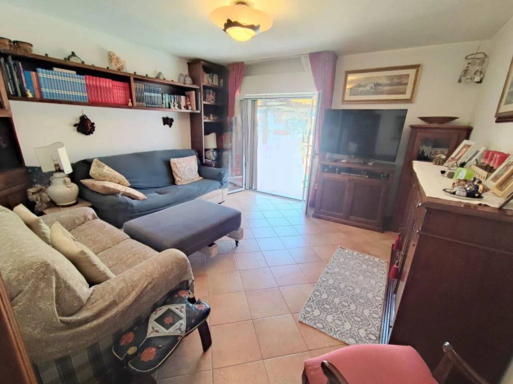 Appartamento a Castiglione della pescaia in Via Iv Novembre - Foto 2