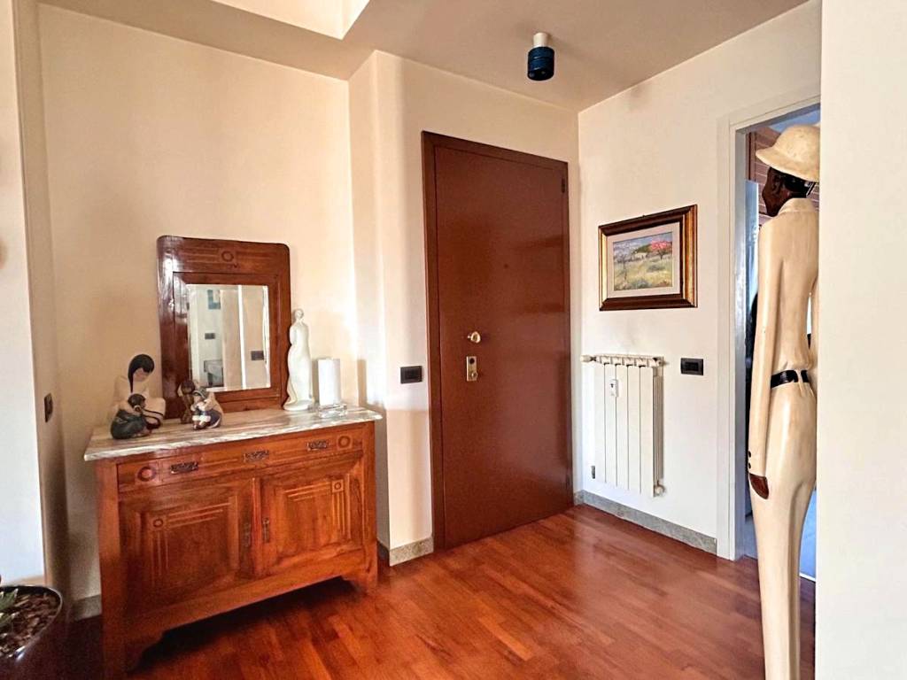 Appartamento a Gallarate in Via Padre Igino Lega, 33 - Foto 2