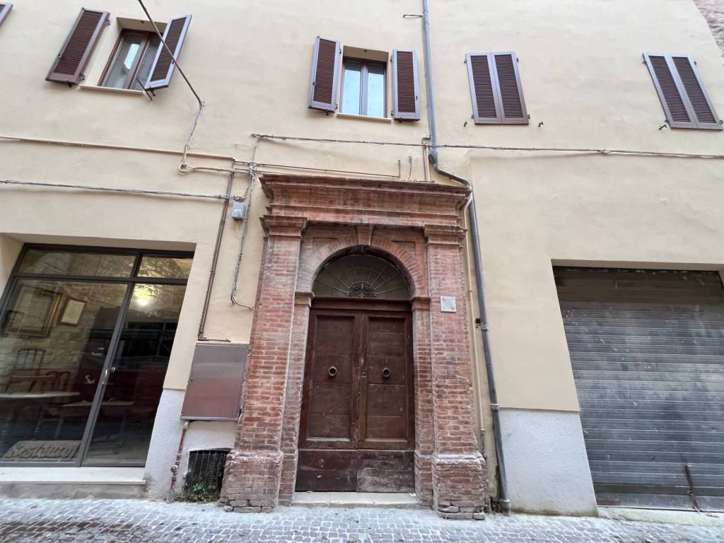 Appartamento a Fabriano in via Domenico Fogliardi - Foto 2