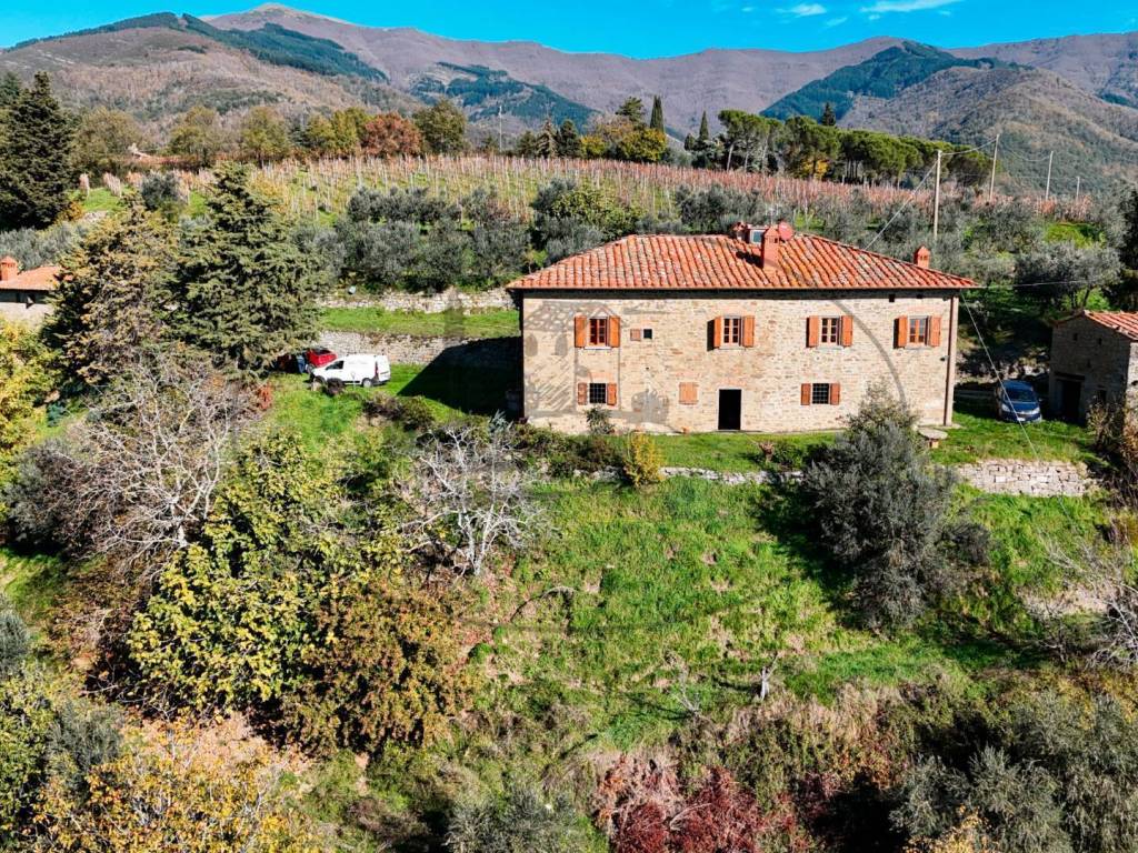 Rustico / casale a Loro ciuffenna in via Poggio di Loro - Foto 2