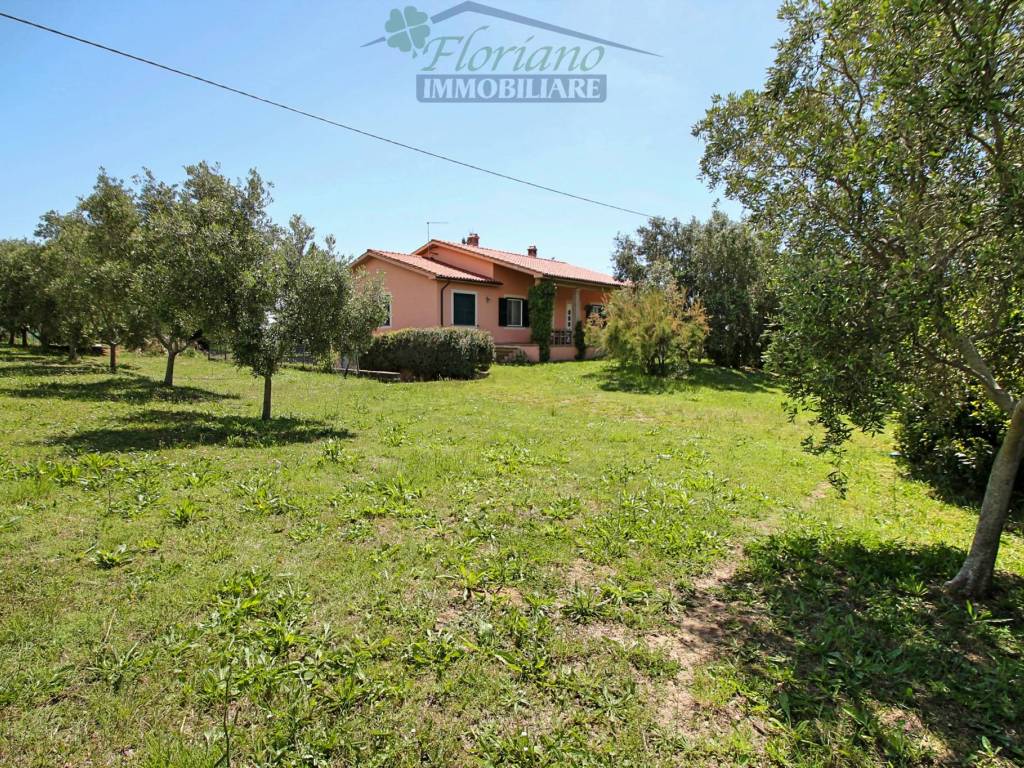 Villa a Montalto di castro in Località Poggio Cavallucciaro - Foto 4
