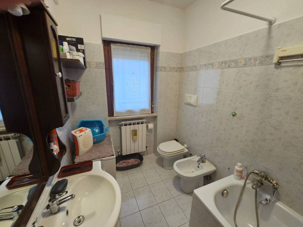 Appartamento a Rieti in Via Martiri delle Fosse Reatine - Foto 4