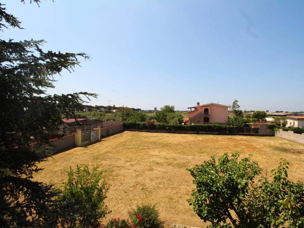 Villa a Aprilia in Via Lampione - Foto 4