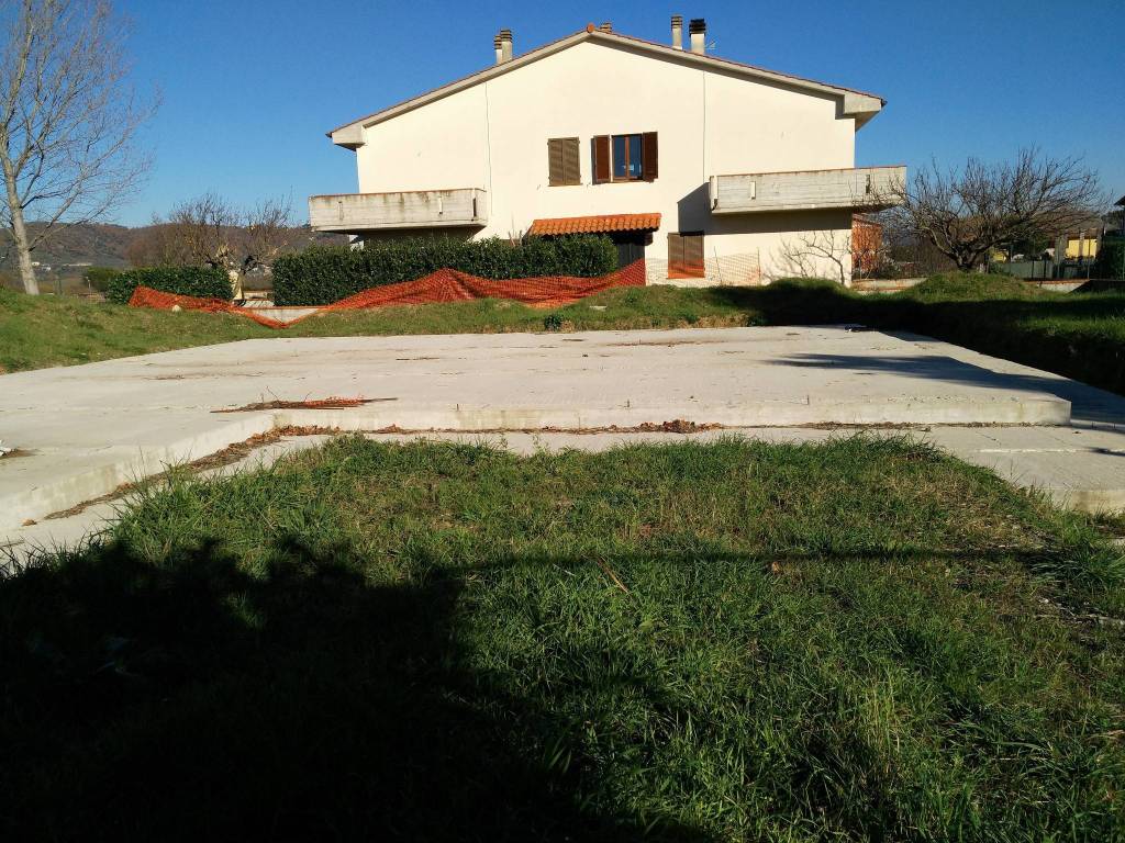 Terreno a Castiglione del lago in Via Palmiro Togliatti, 11 - Foto 2