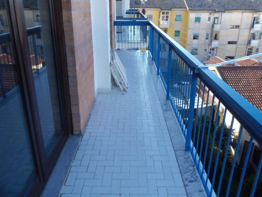 Appartamento a Caserta in Via Enrico Tazzoli, 75 - Foto 3