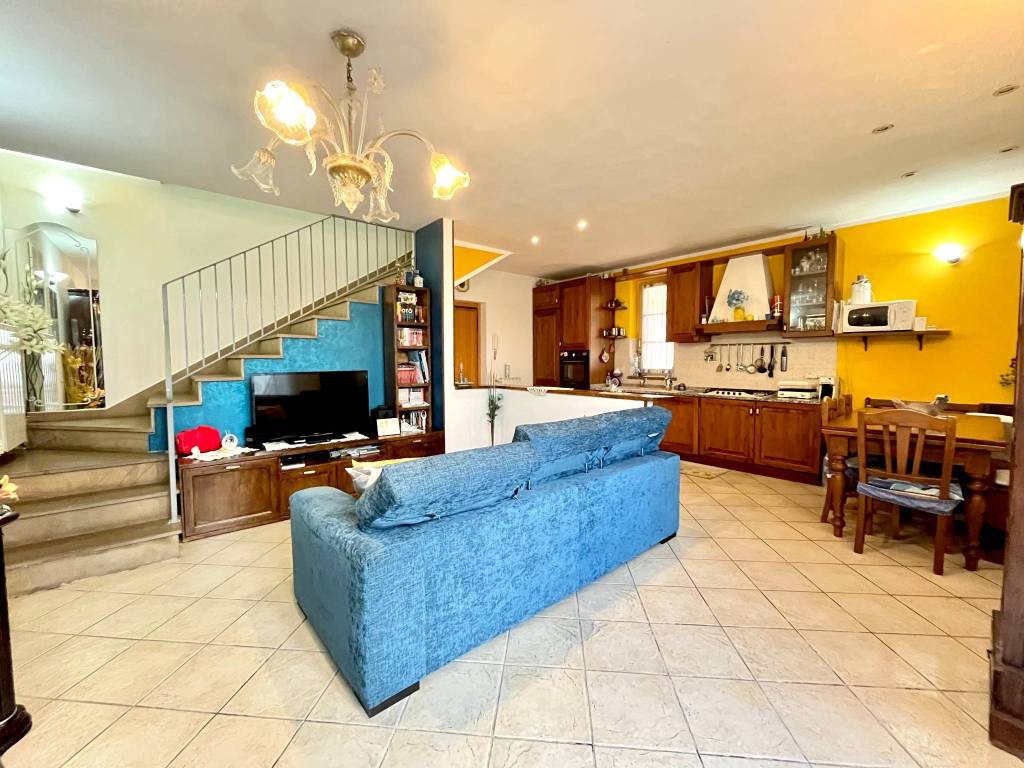 Villa a San giovanni valdarno in Via Gioacchino Rossini - Foto 3