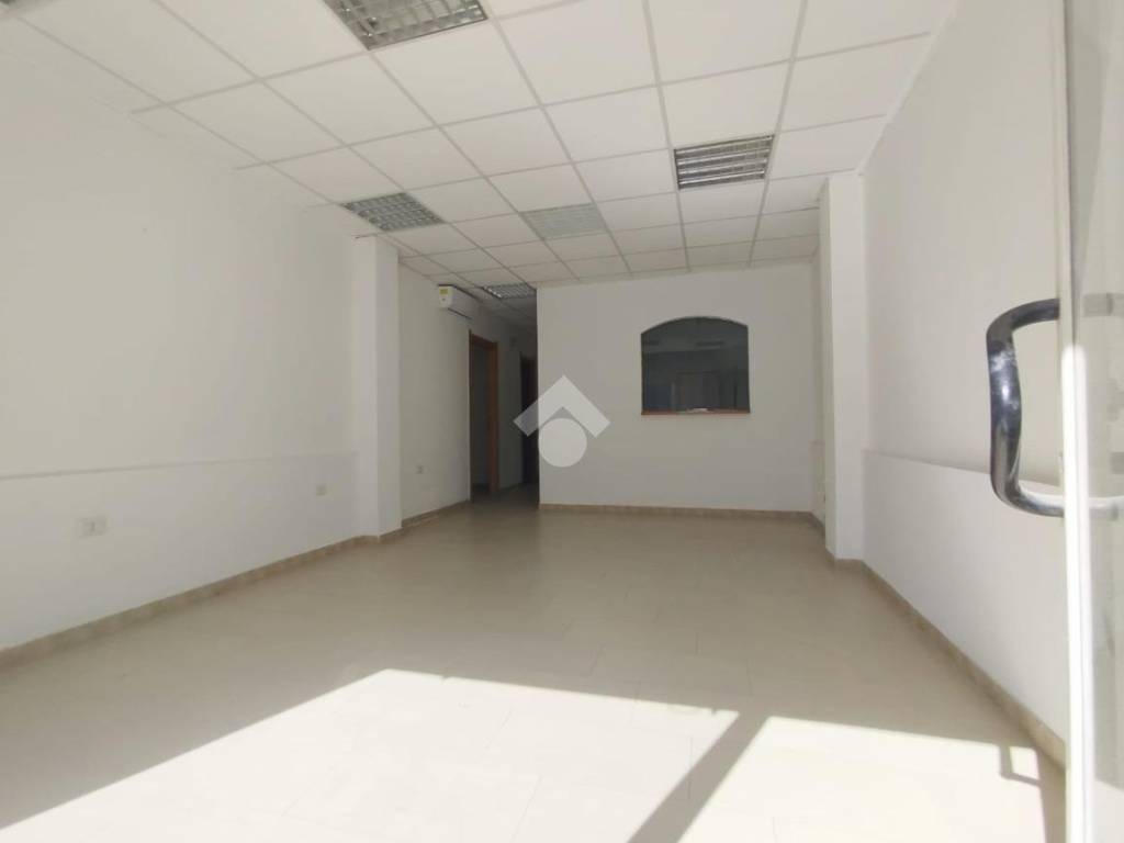 Box / garage a Quartu sant'elena in Via rosas, 39 - Foto 4