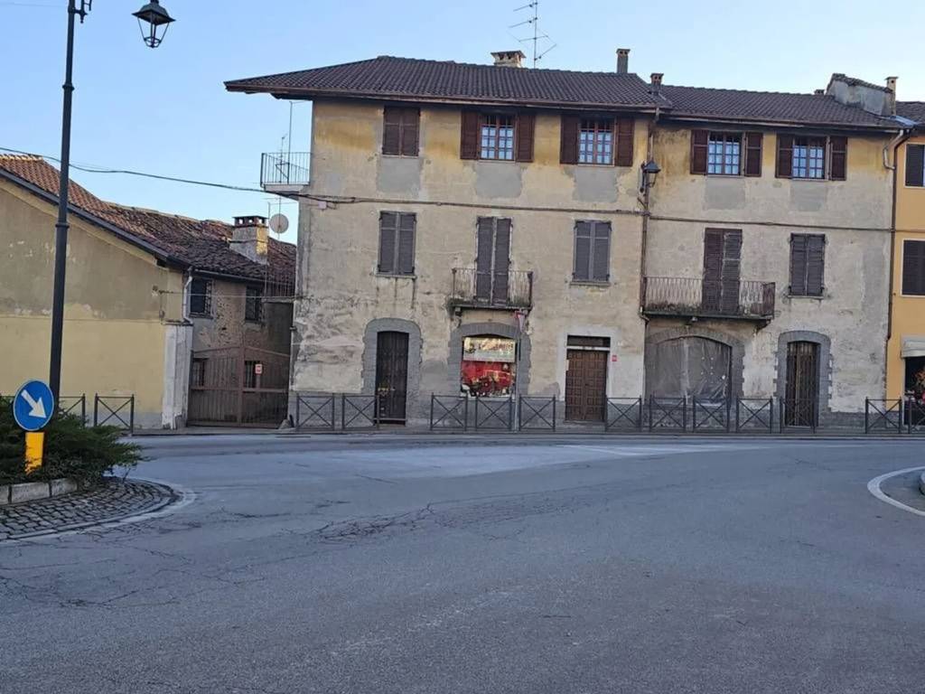 Palazzo / stabile a Occhieppo superiore in Piazza Vittorio Veneto - Foto 2