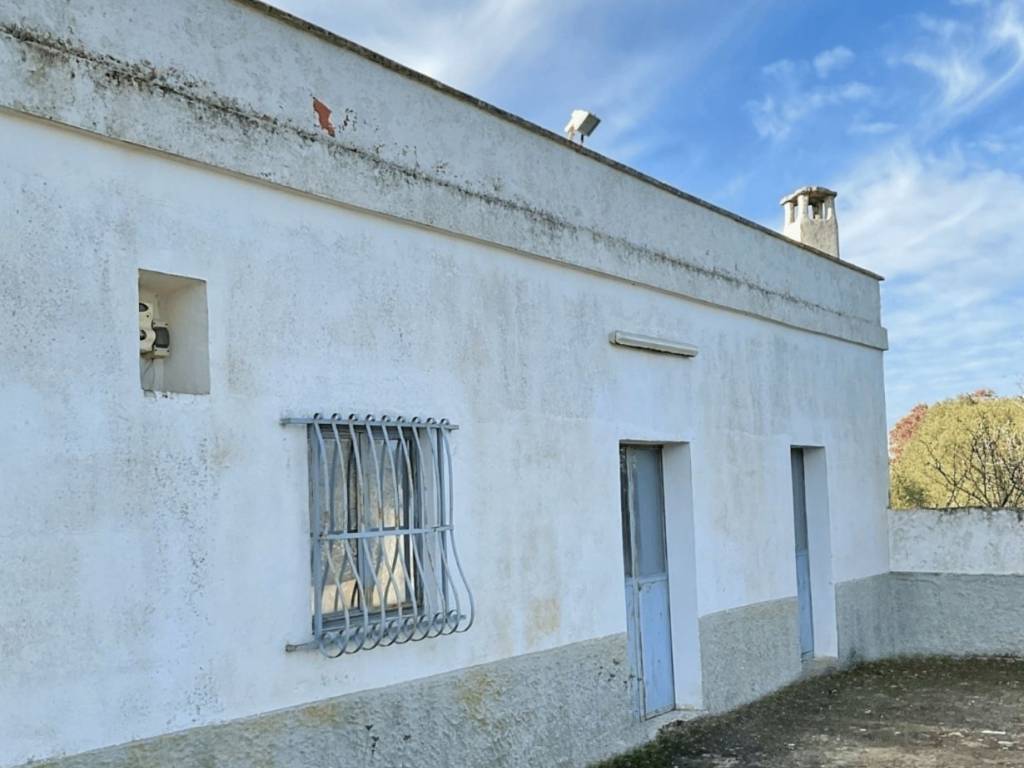 Rustico / casale a Martina franca in Strada Monte Pelusiello Zona 1 - Foto 3