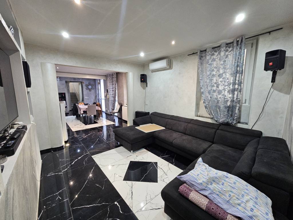 Villa a Biella in Via Luigi Cadorna, 15 - Foto 2