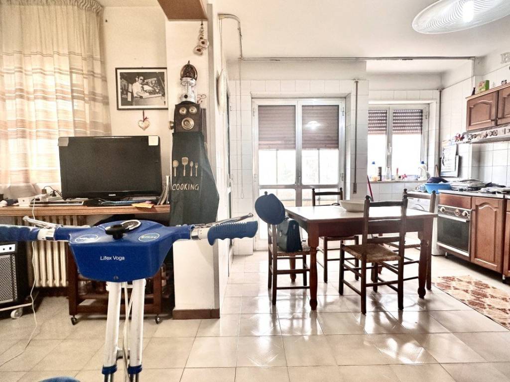 Appartamento a Taranto in VIA LAGO DI MONTICCHIO - Foto 4