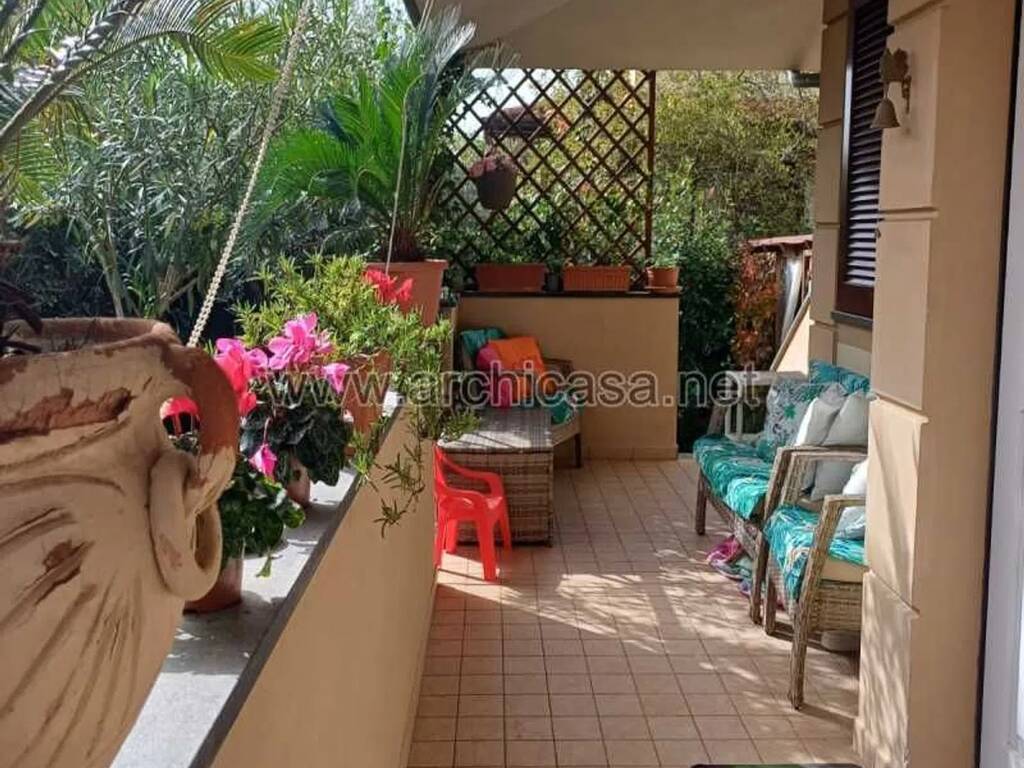 Villa a Massarosa in Via Sarzanese - Foto 3